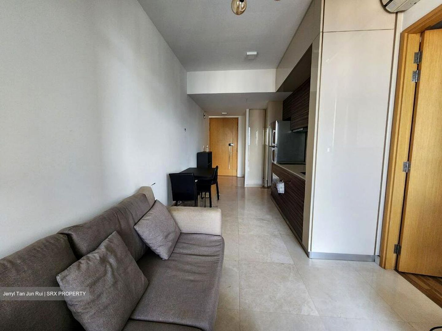 Commonwealth Towers (D3), Condominium #525982301